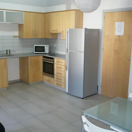 Central New - Hilton Area Apartmán *